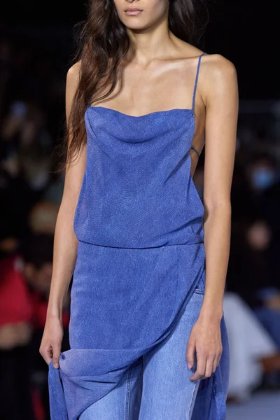 Look 35